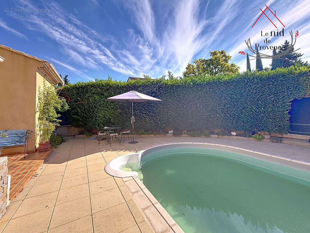 Maison à PERNES-LES-FONTAINES