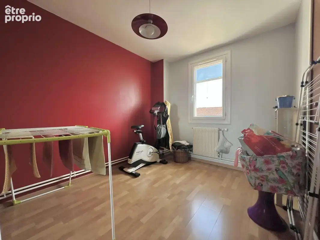 Charmante maison mitoyenne de 4 pièces avec garage et terrasse - Mions - photo 11