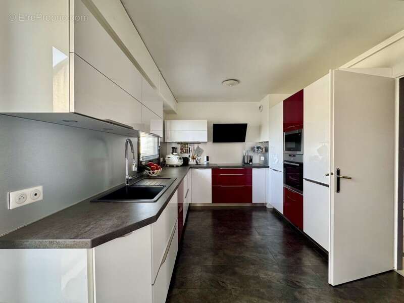 Appartement à SURESNES