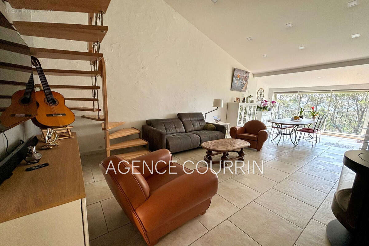 Maison à PEYMEINADE