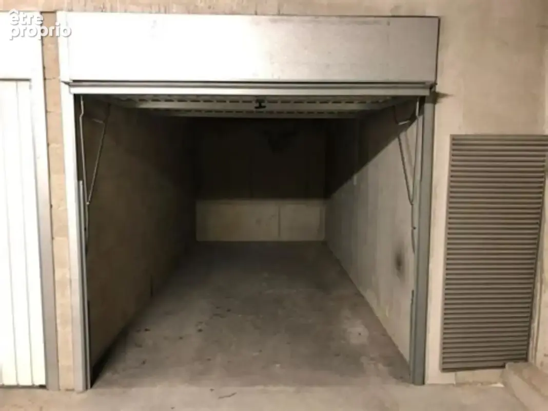 Parking à SAINTE-GENEVIEVE-DES-BOIS