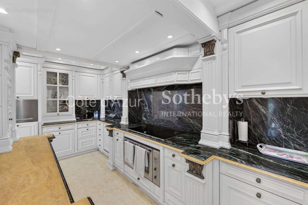 Maison à MANDELIEU-LA-NAPOULE