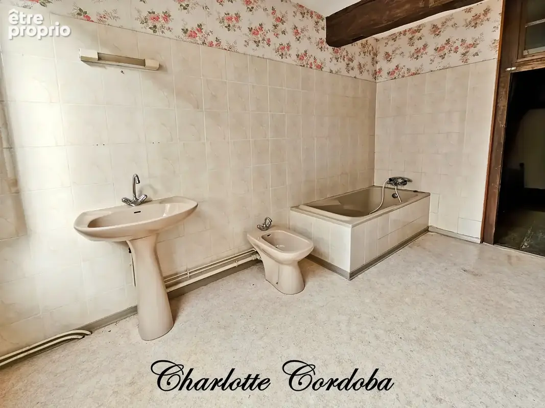 NÉRAC CENTRE : Maison de ville de 105 m² habitables + 65 m² de combles aménageables - photo 17