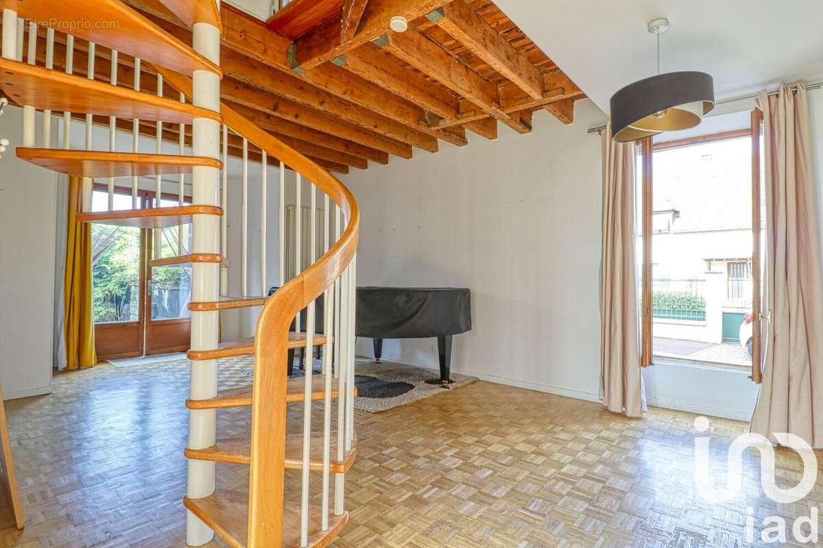 Photo 3 - Appartement à SAINT-PRIX