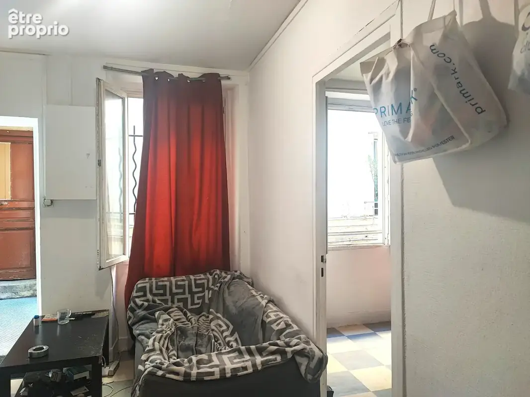 Appartement à PARIS-18E
