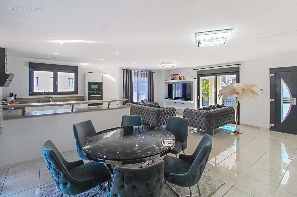 Photo 4 - Maison à CIRY-LE-NOBLE