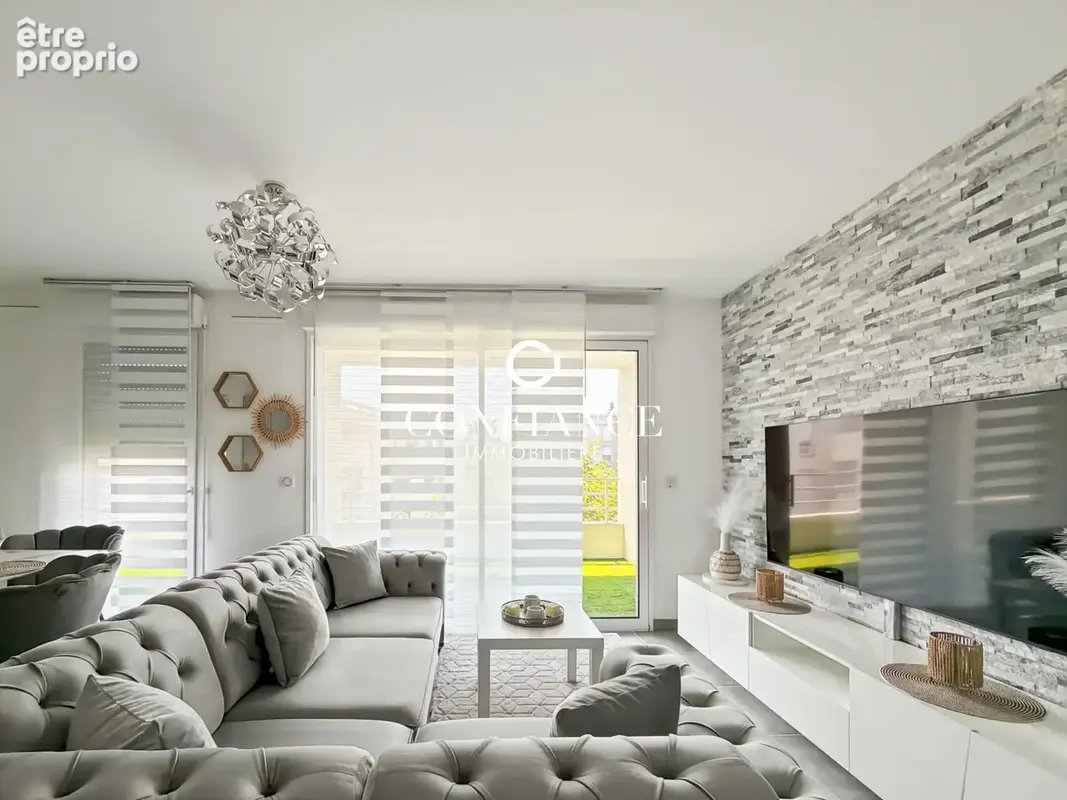 Appartement à VILLENEUVE-LOUBET