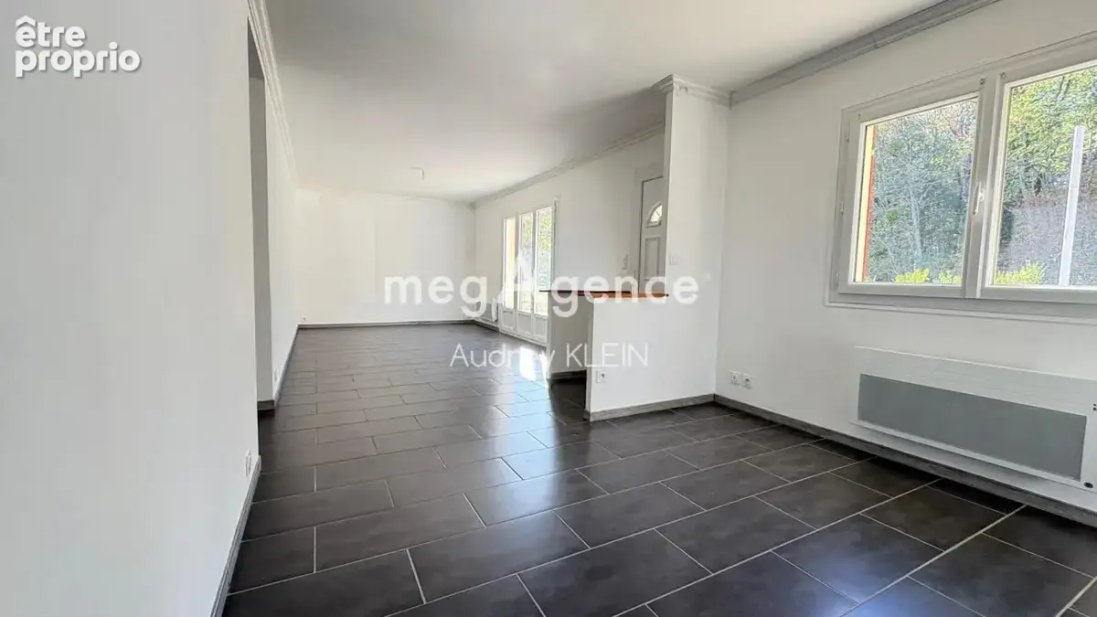 Maison lumineuse 3 chambres, grand jardin de 1 617 m² et combles aménageables - photo 7