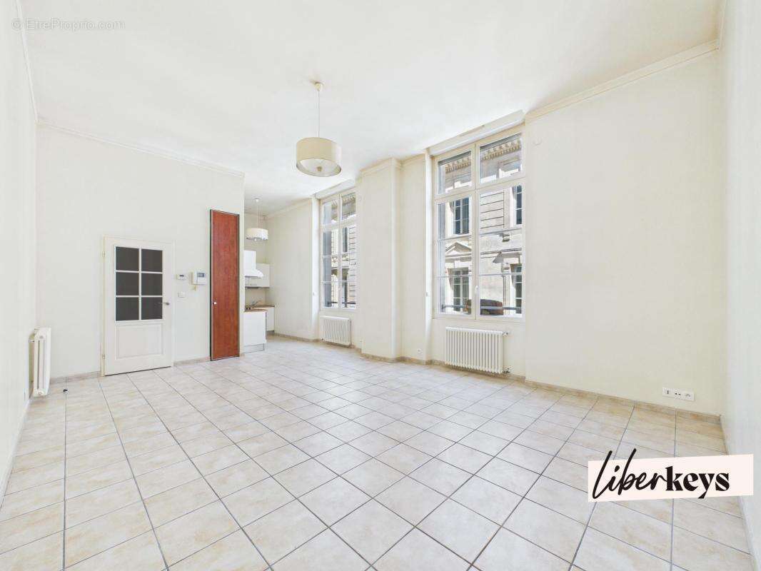 Appartement à BORDEAUX