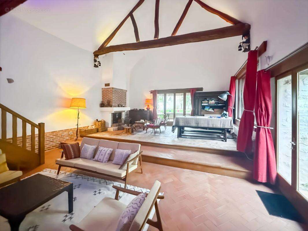 Maison à LIMETZ-VILLEZ