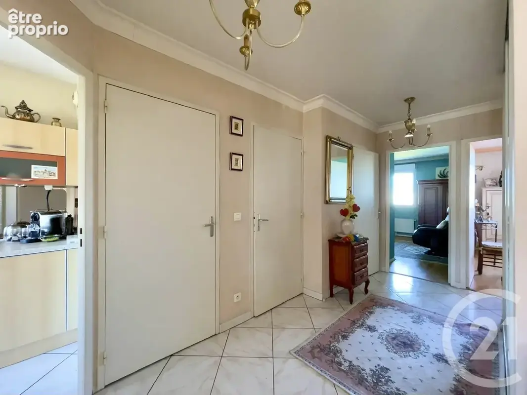 Appartement 3 pièces 72 m² à vendre à Villeurbanne (69100) - photo 10