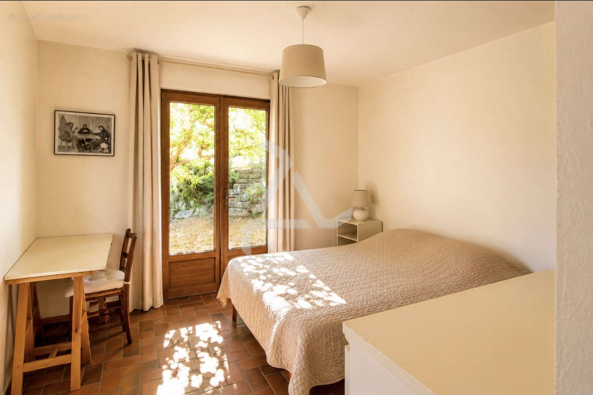 Maison t7 en pierre de taille granite à 15 mn au sud porto-vecchio - photo 8