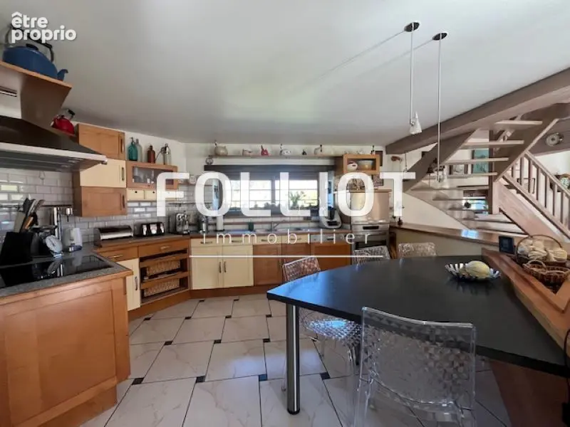 Maison 7 pièces (225 m²) en vente à VIRE NORMANDIE - photo 6