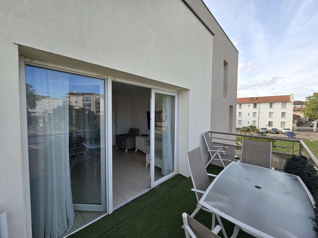 Appartement à SAINT-FONS