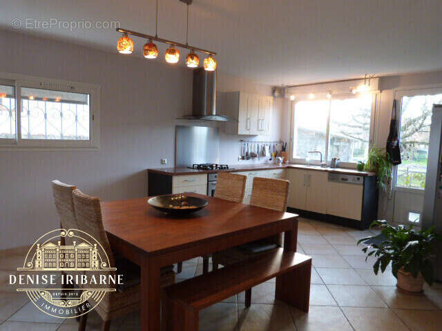 Maison à SAINT-MEDARD-EN-JALLES