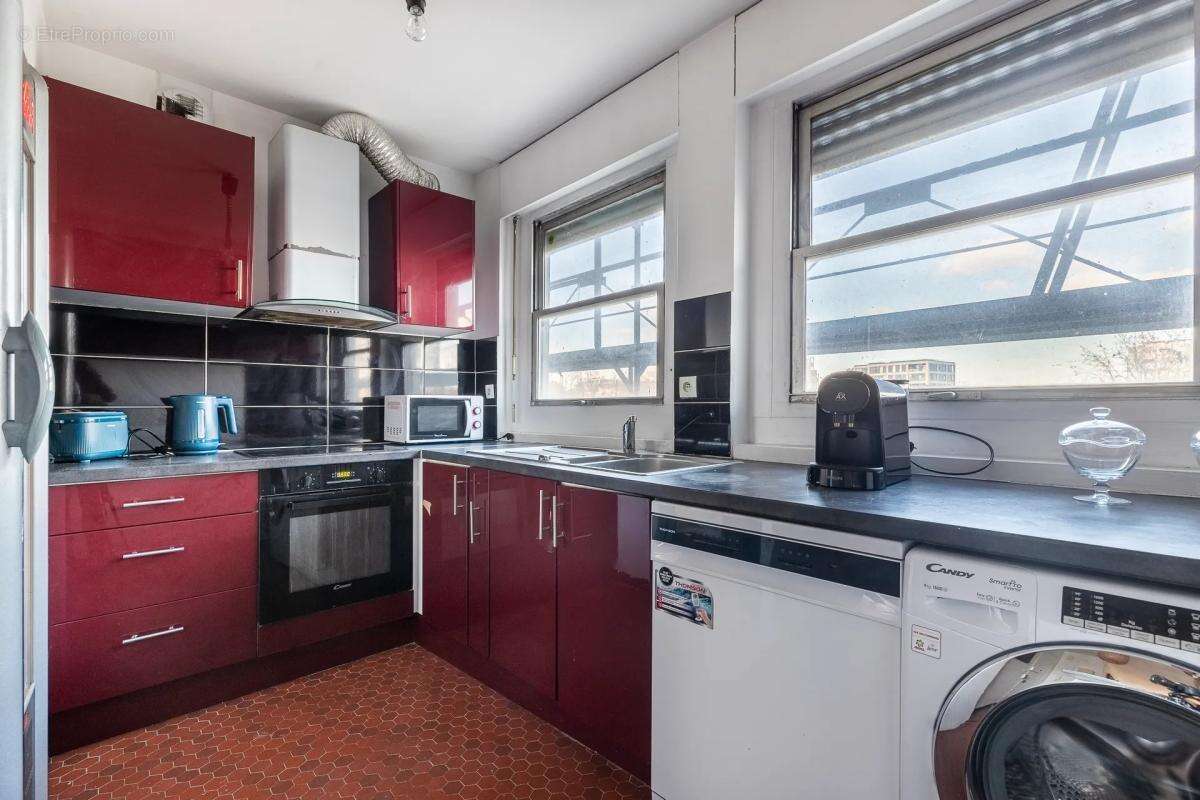 Appartement à PARIS-18E