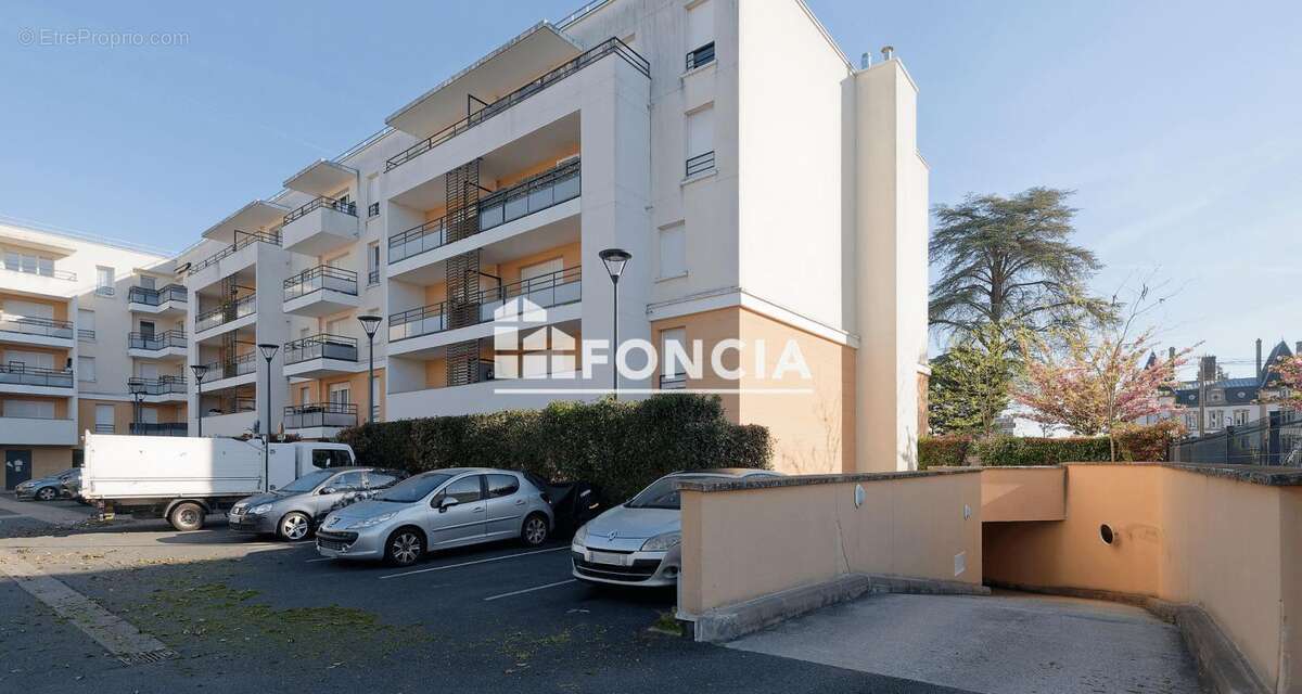 Appartement à DAMMARIE-LES-LYS