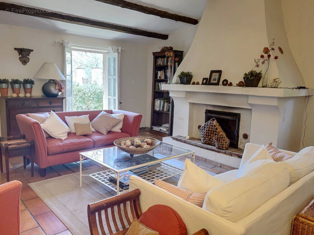 Maison à LA GARDE-FREINET