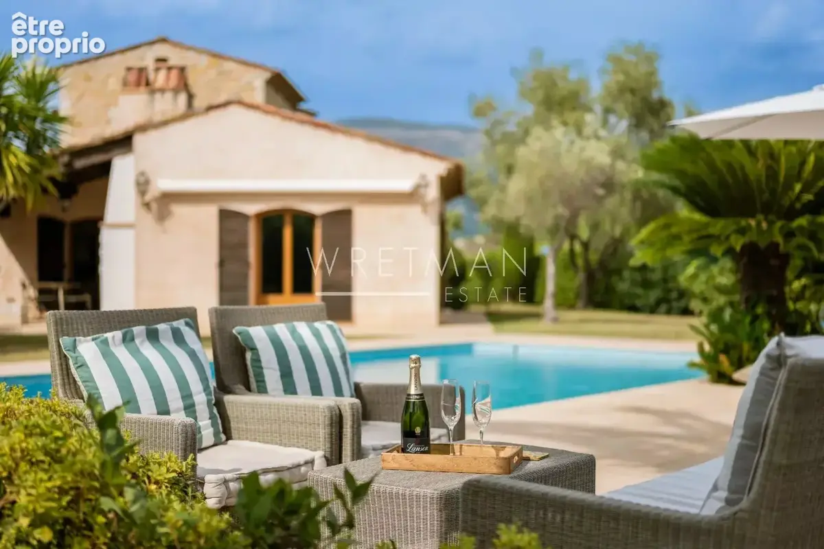 Superbe villa provençale au sein d’un domaine privé et sécurisé - photo 2