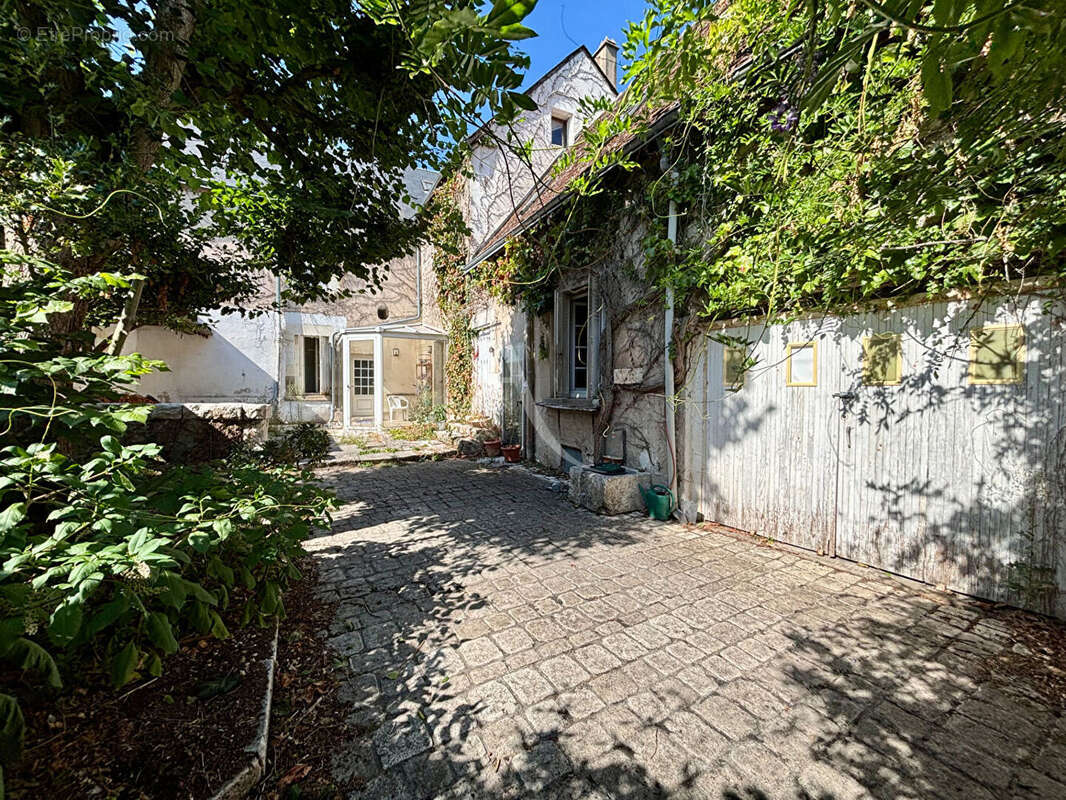 Ensemble immobilier à fort potentiel - photo 18