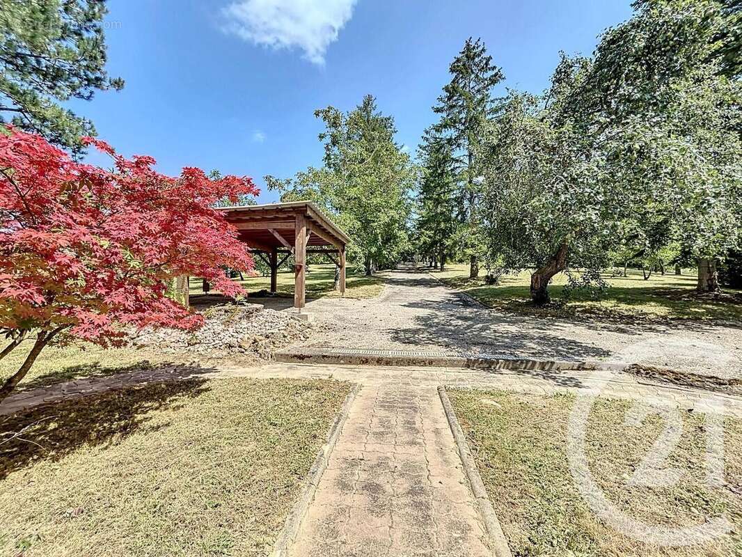 photo10f30ebb0610e9405a6ada730139fe1c - Maison à CASTERA-VERDUZAN