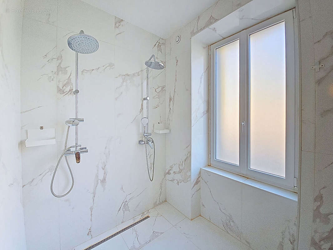 Maison à CARBON-BLANC