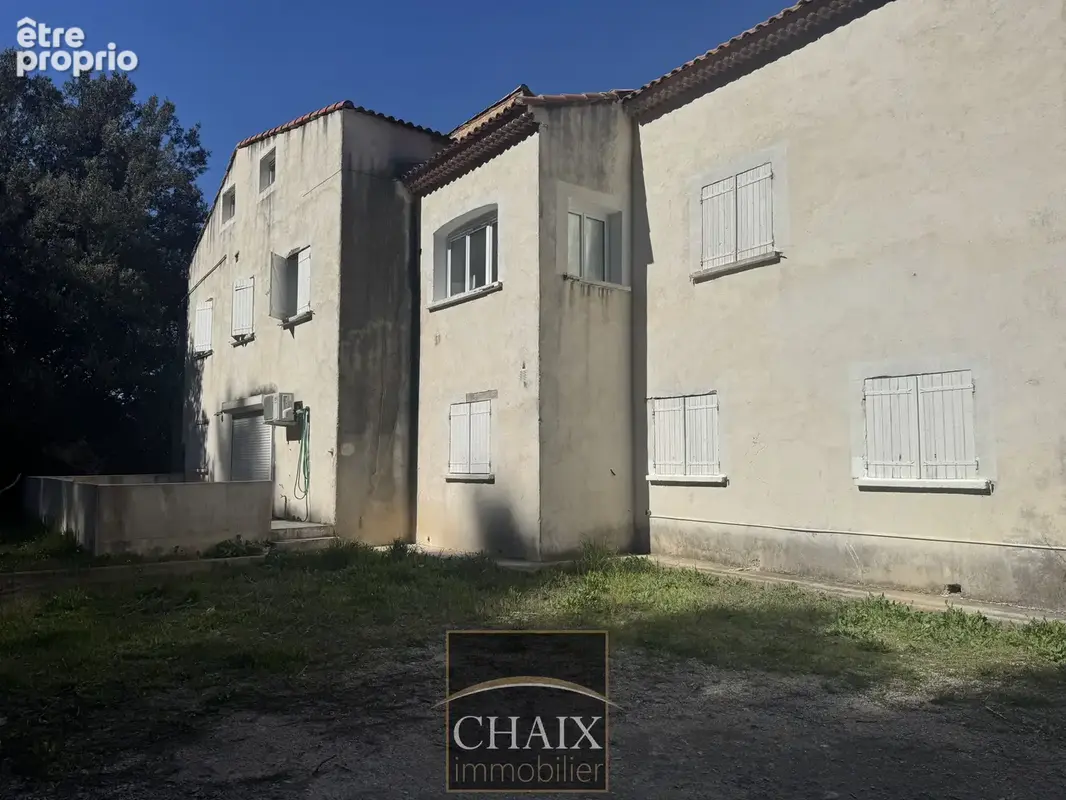 Gémenos   immeuble de rapport composé de 4 logements avec stationnement - photo 3