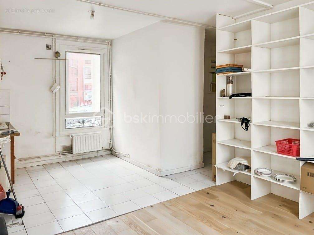 Appartement à LES LILAS
