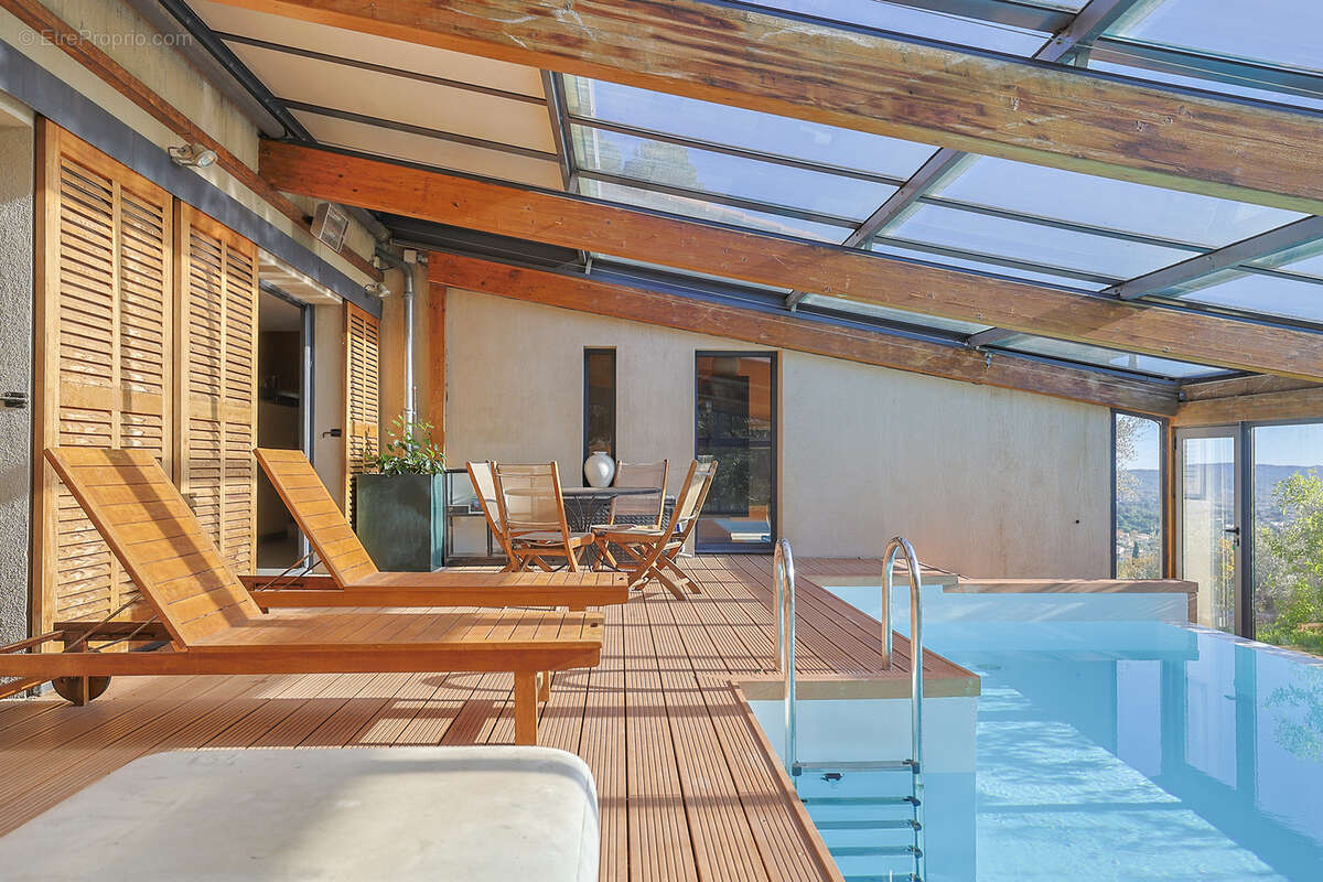 Maison à SOLLIES-PONT