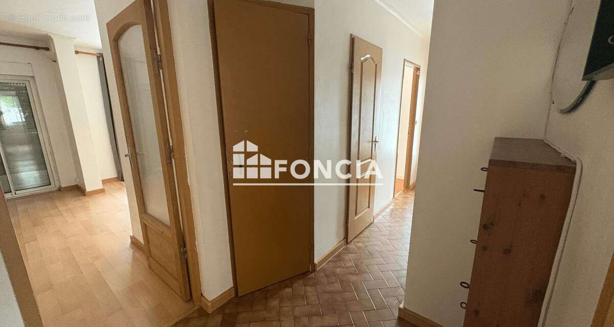 Dans batiment ravale - photo 8
