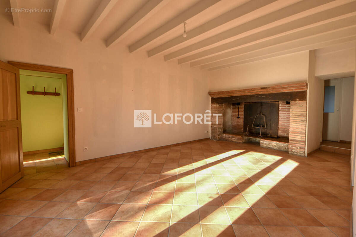 Maison à LISLE-SUR-TARN