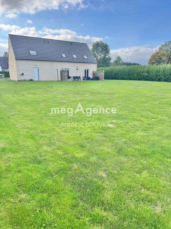 Maison à DOMART-EN-PONTHIEU