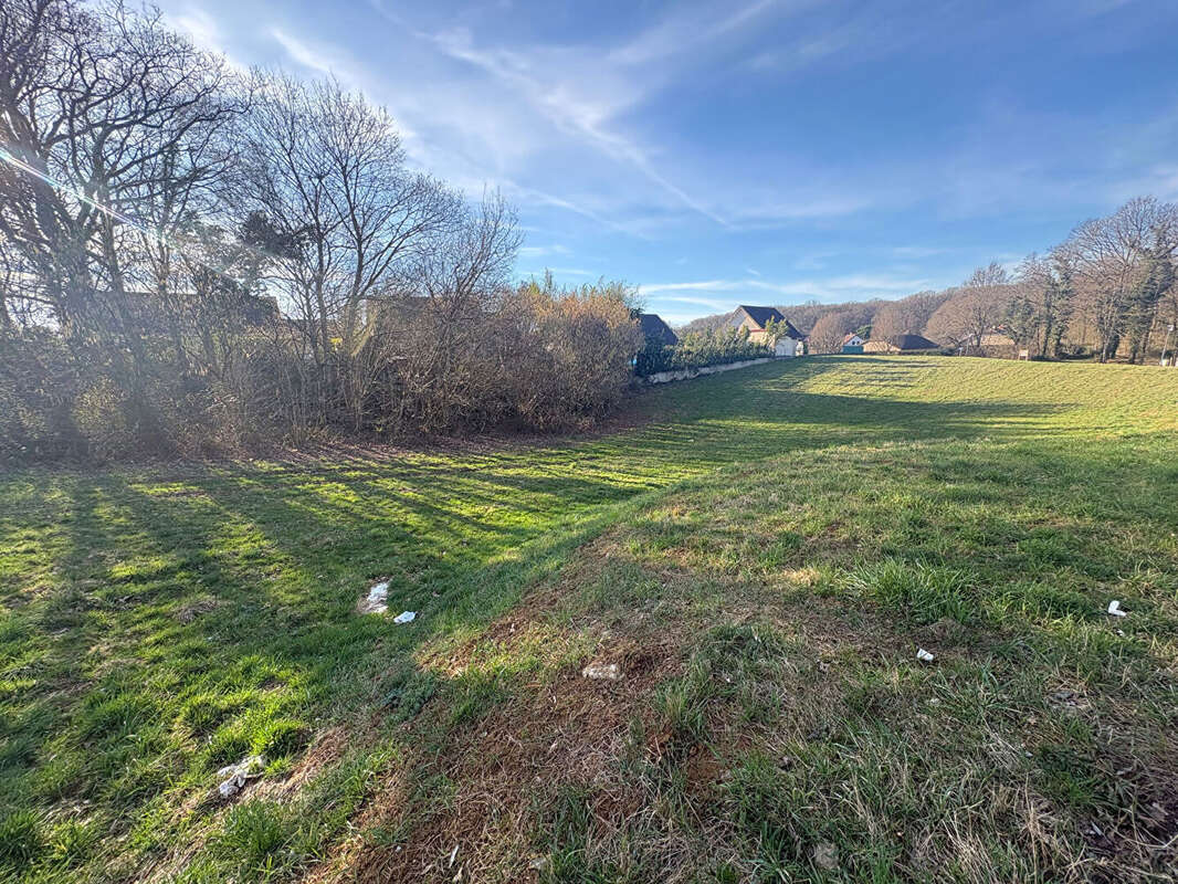 Terrain à SAINT-VIT