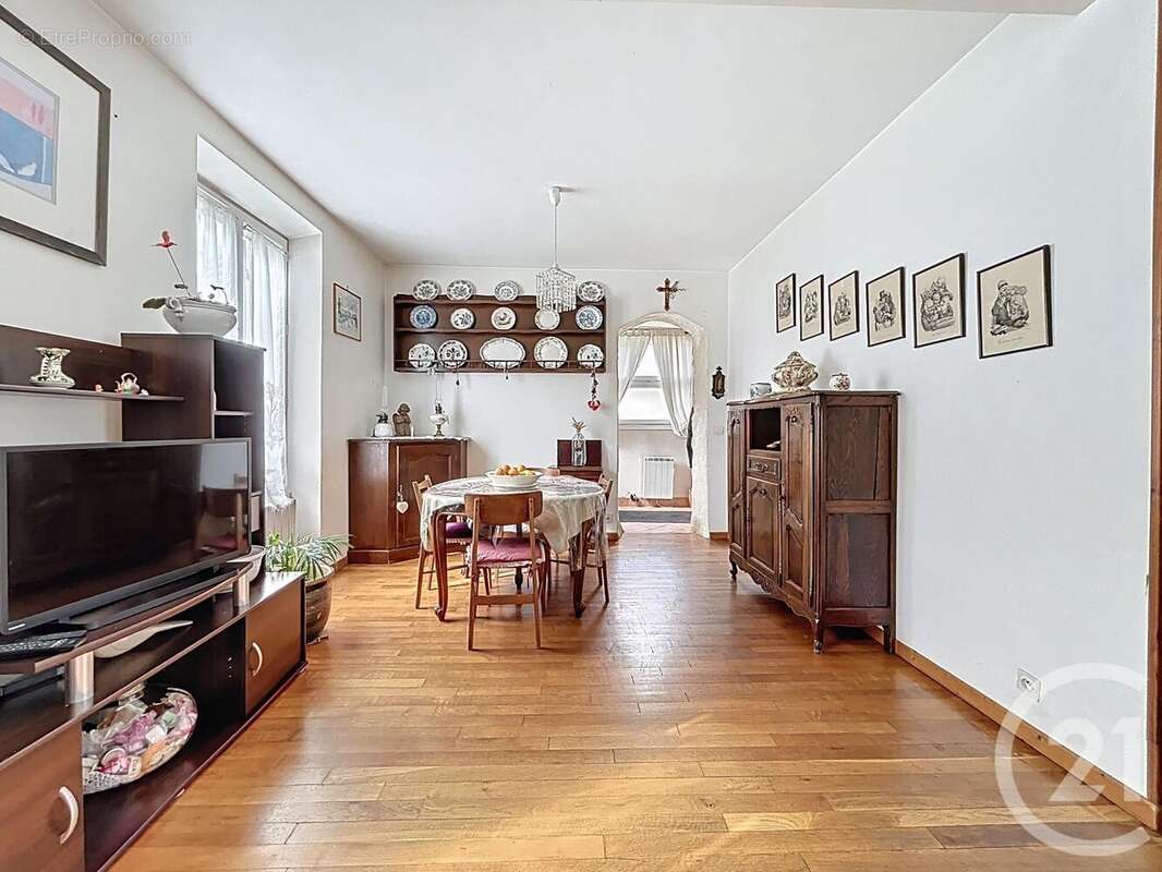 Maison à DAMMARIE-LES-LYS