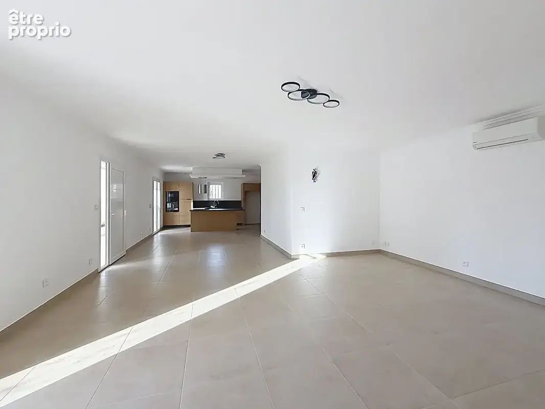 Maison Entraigues Sur La Sorgue 5 pièce(s) 174 m2 et appartement T2 indépendant 44 m² - photo 4