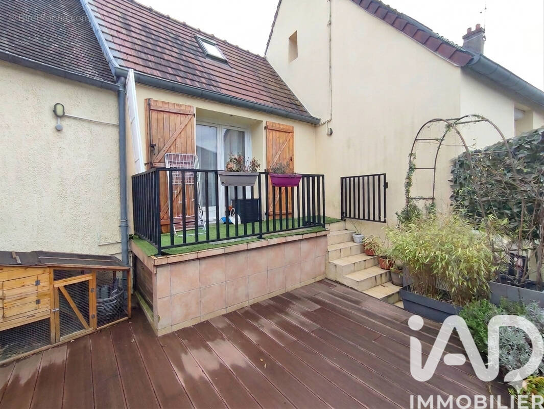 Photo 1 - Appartement à SANTENY