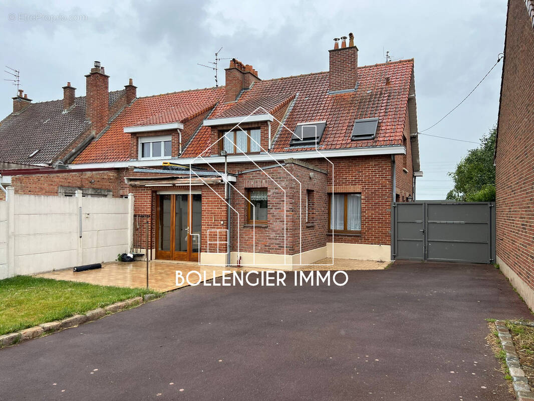 Maison à BAILLEUL