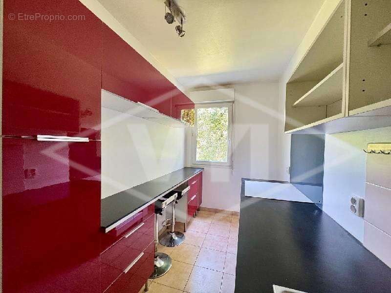Appartement à COMBS-LA-VILLE