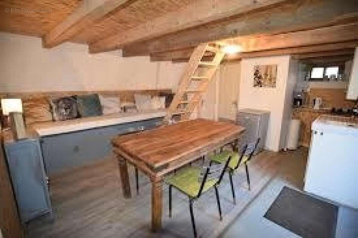 Maison 137 m² à Louroux-De-Bouble  - photo 8