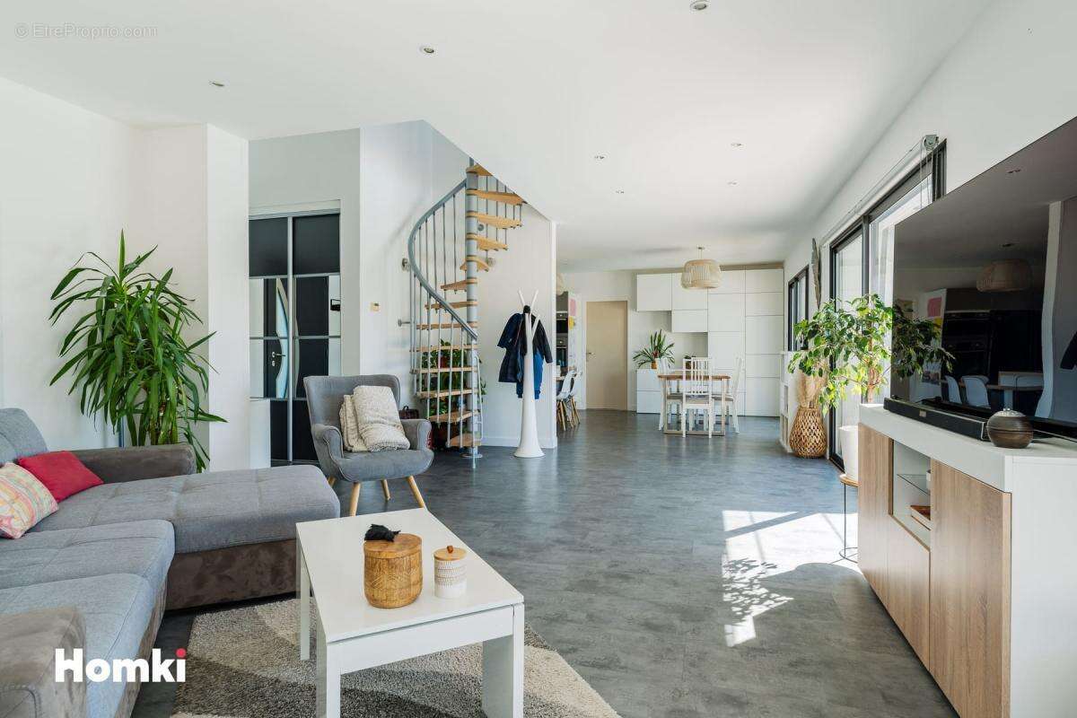 Maison à LAMASQUERE