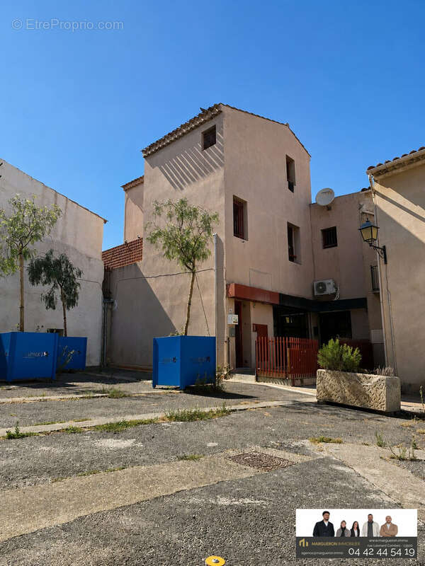 Appartement 380 m² à Istres  - photo 2