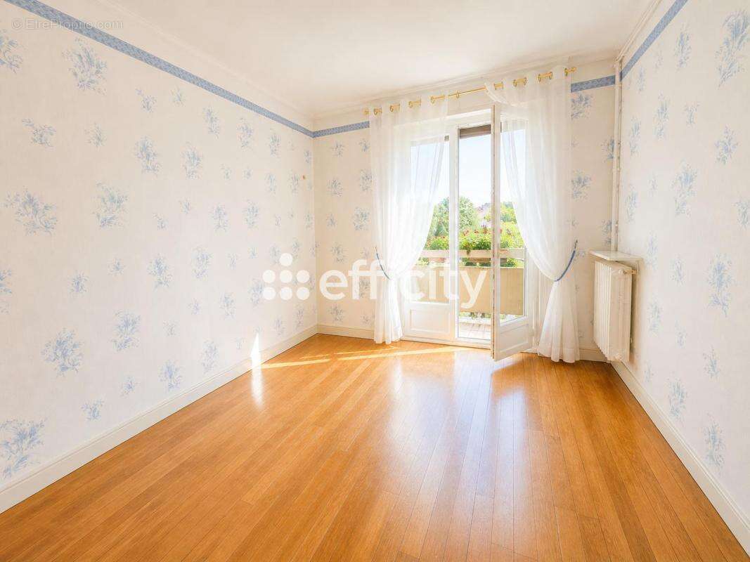 Appartement à AIX-LES-BAINS