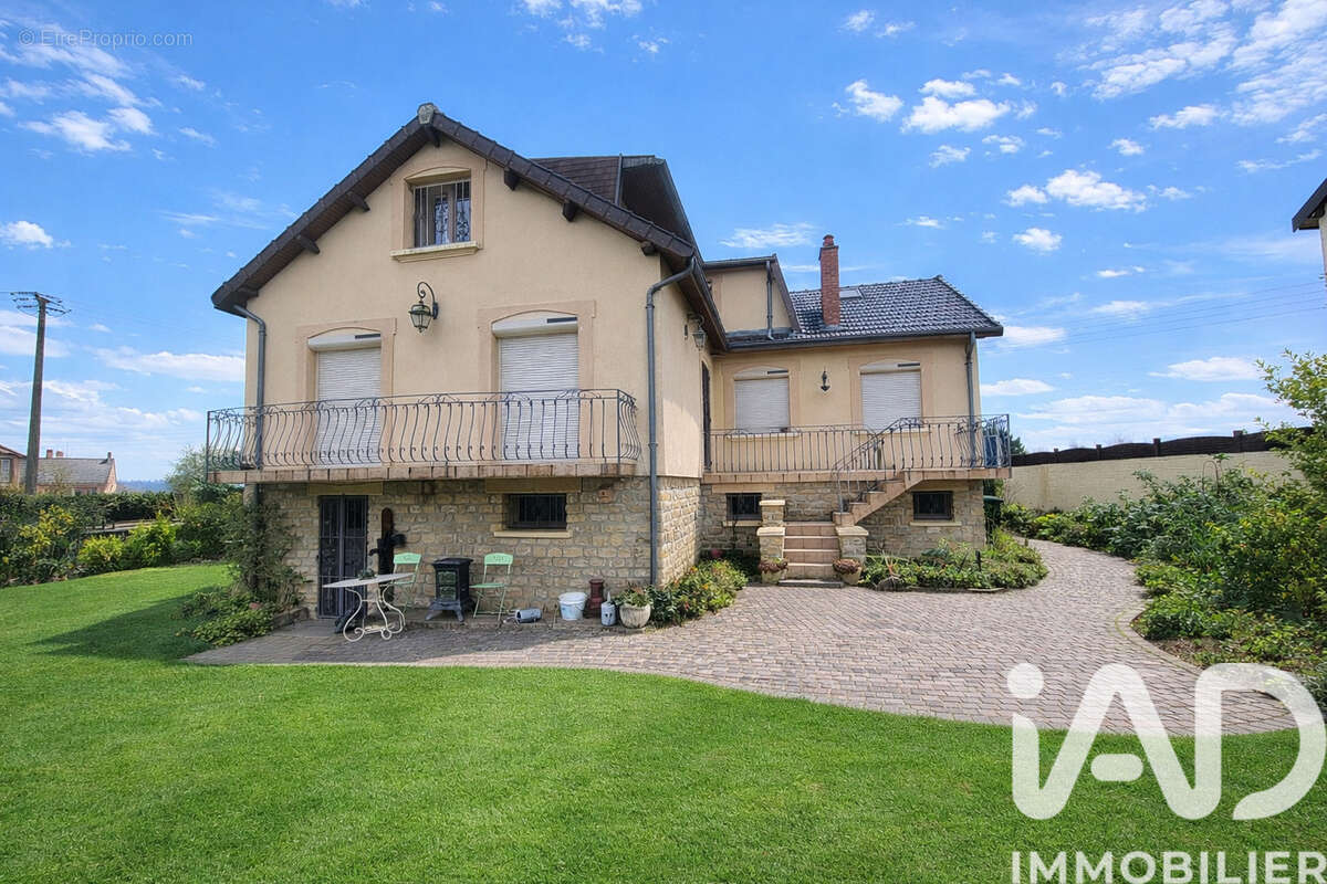 Photo 2 - Maison à VIVIER-AU-COURT