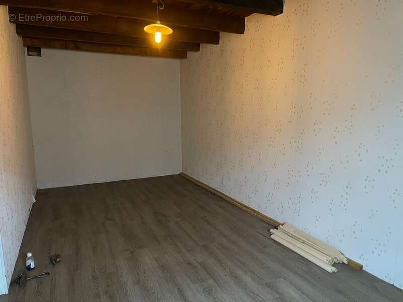 Maison à THOURON