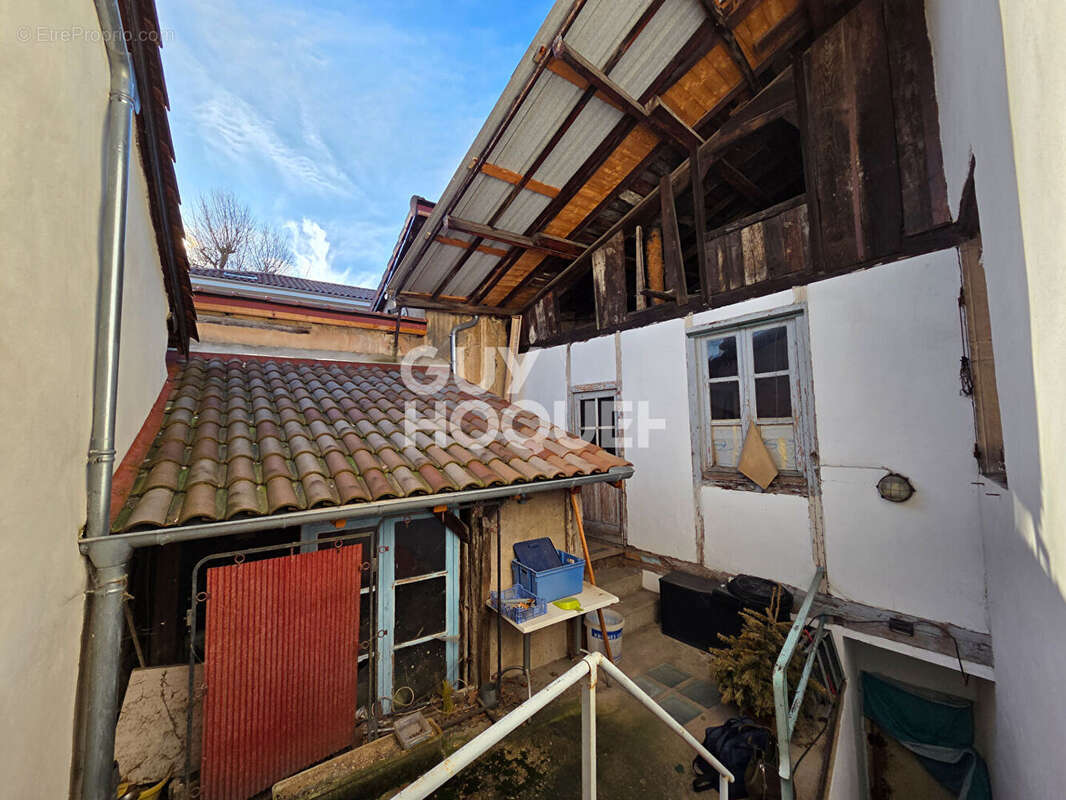 Appartement à MONTMERLE-SUR-SAONE