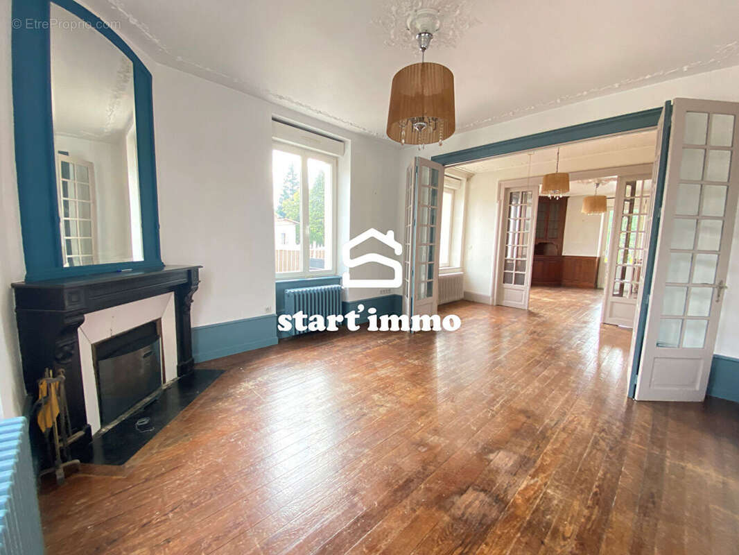 Maison à FOUGEROLLES