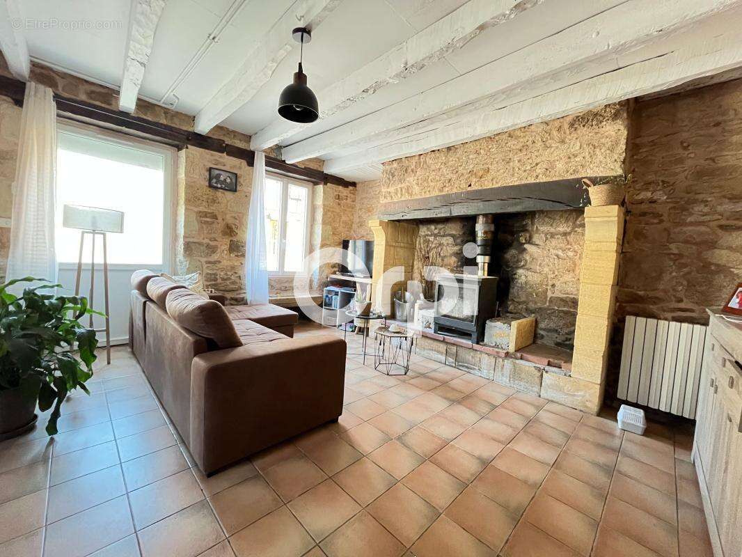 Maison à CUBLAC