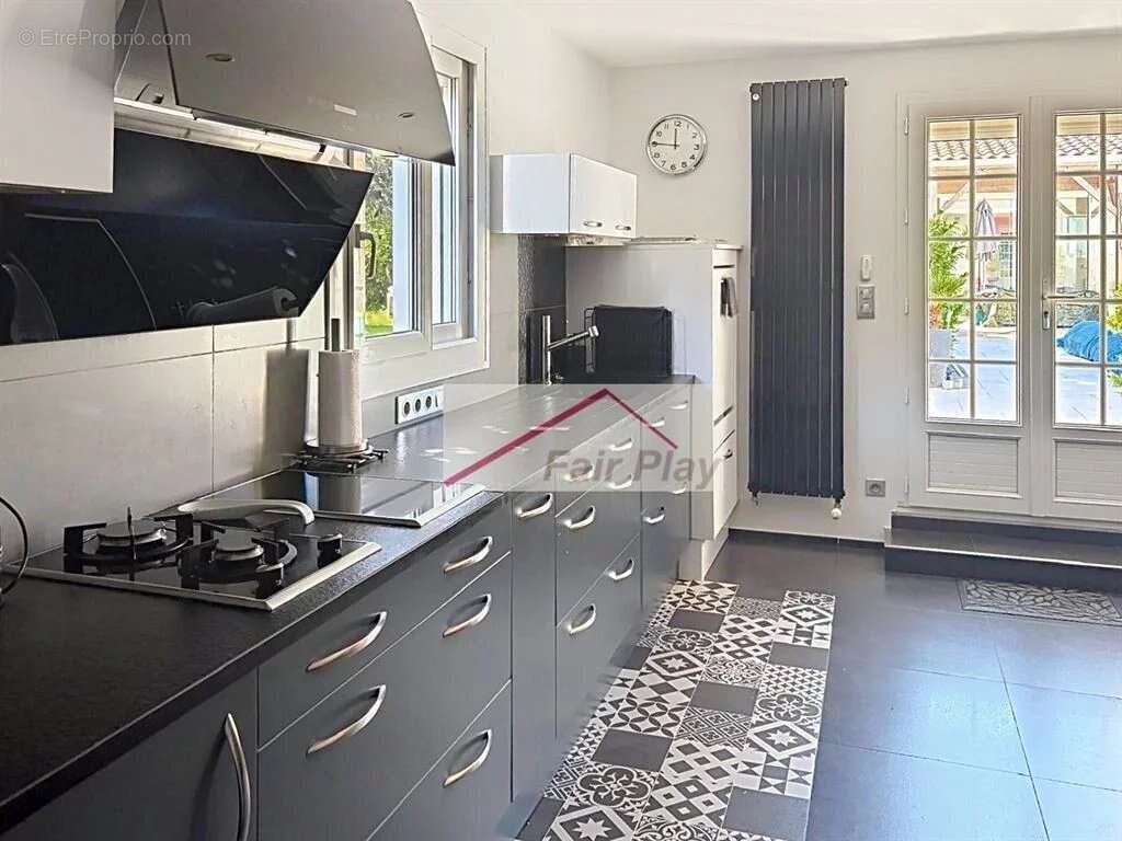 Maison à TONNAY-CHARENTE