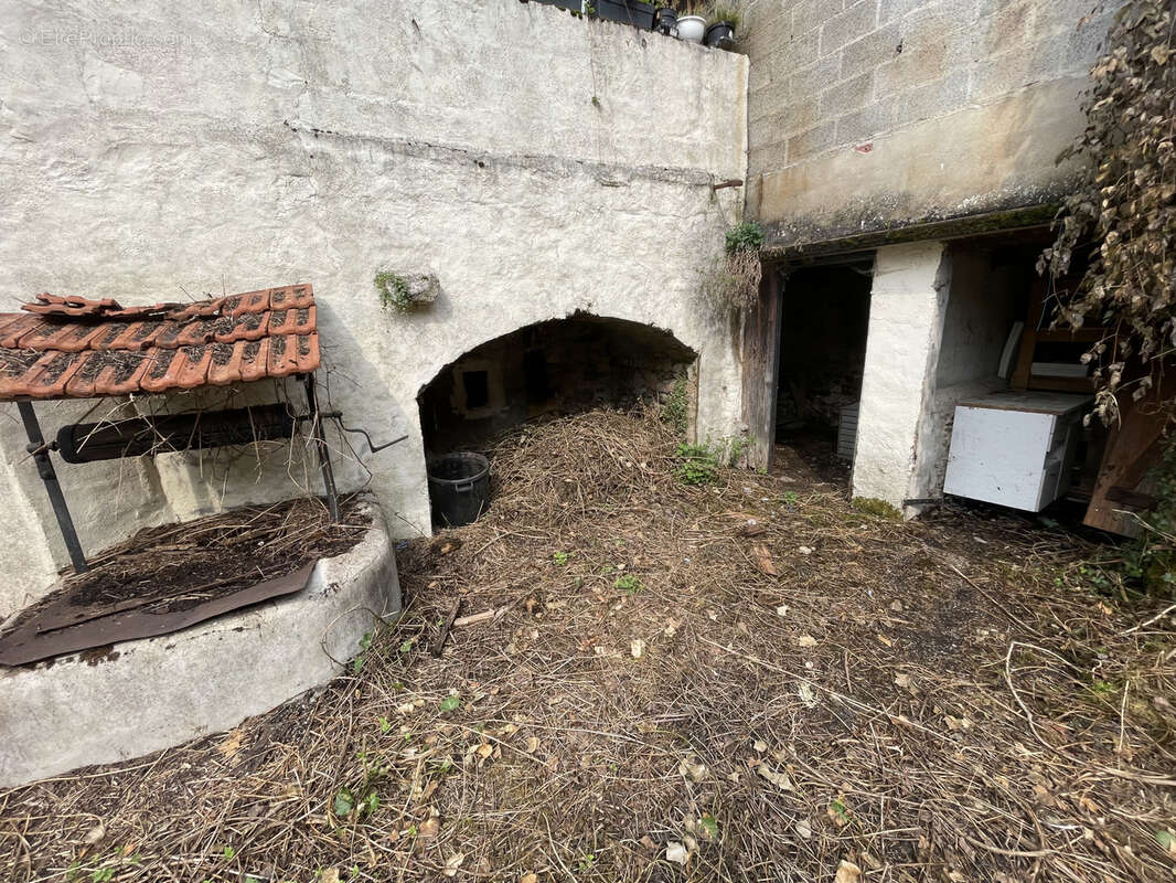 Maison à LA MOTTE-SAINT-JEAN