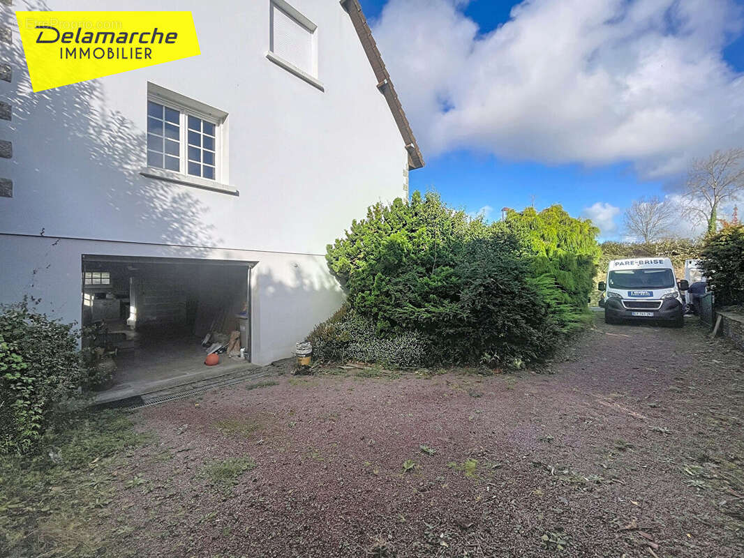 Maison à SAINT-PLANCHERS